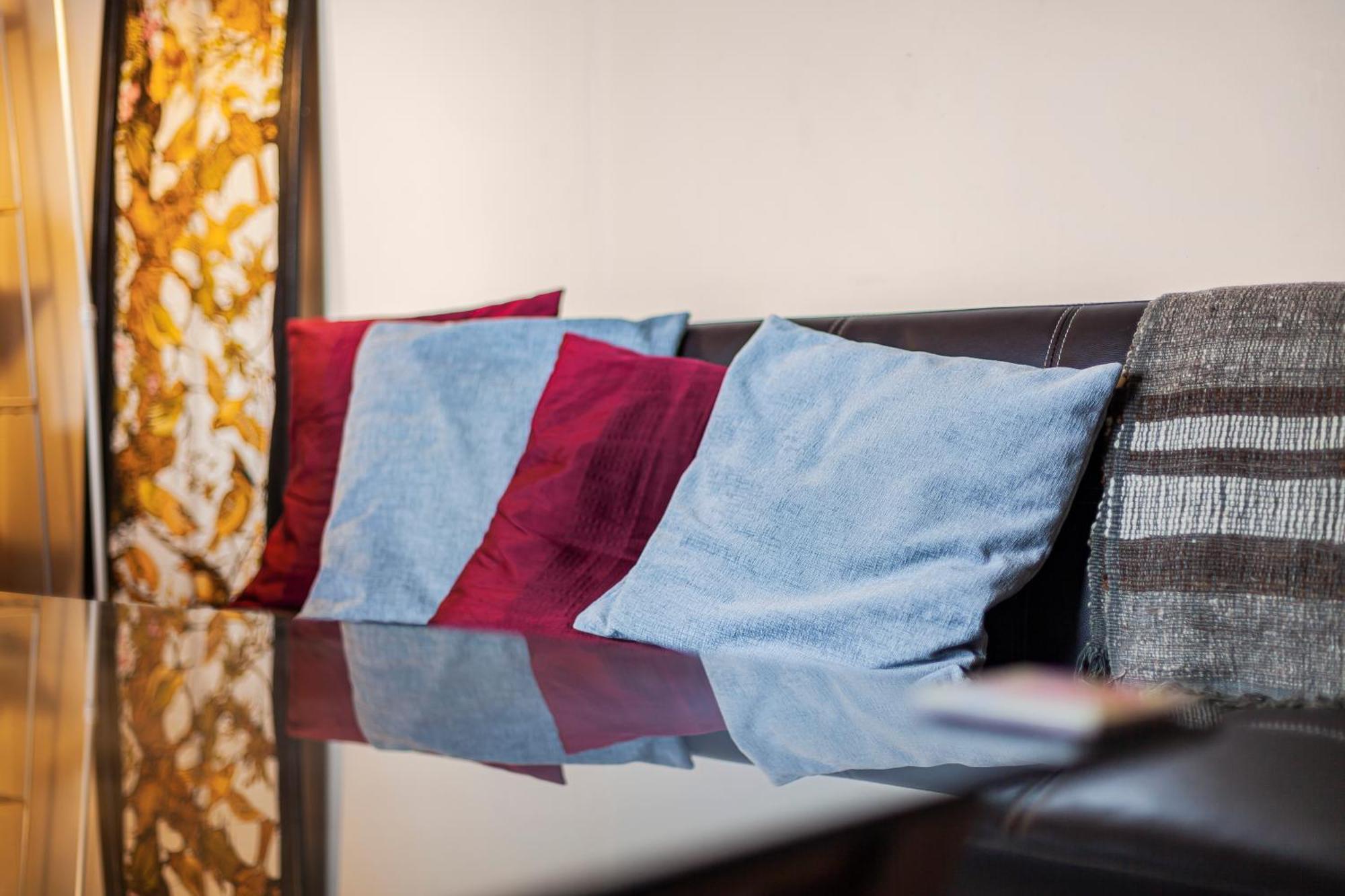 Elegant 1Br Flat With Balcony & City View, Walworth Londra Dış mekan fotoğraf
