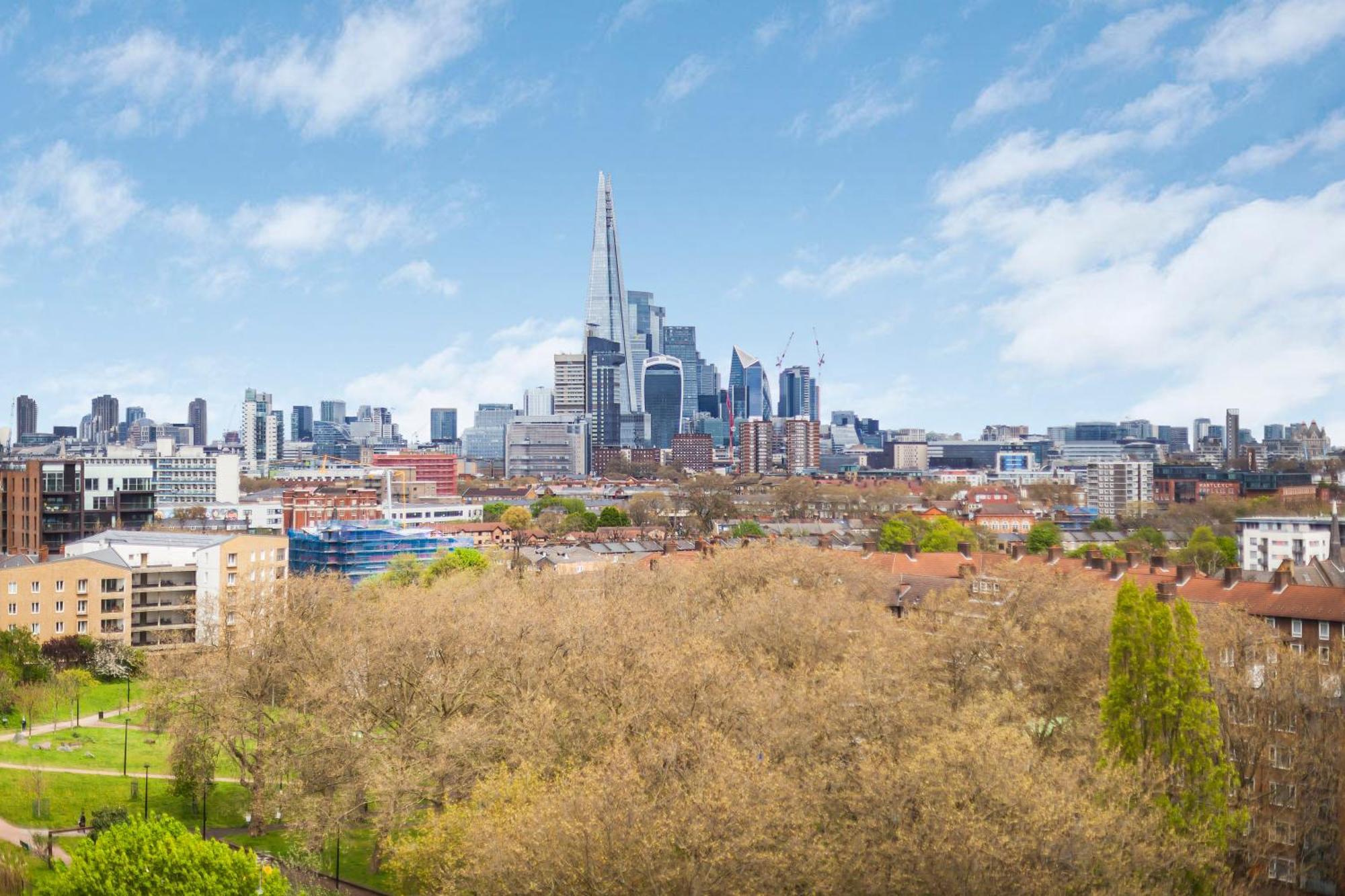 Elegant 1Br Flat With Balcony & City View, Walworth Londra Dış mekan fotoğraf
