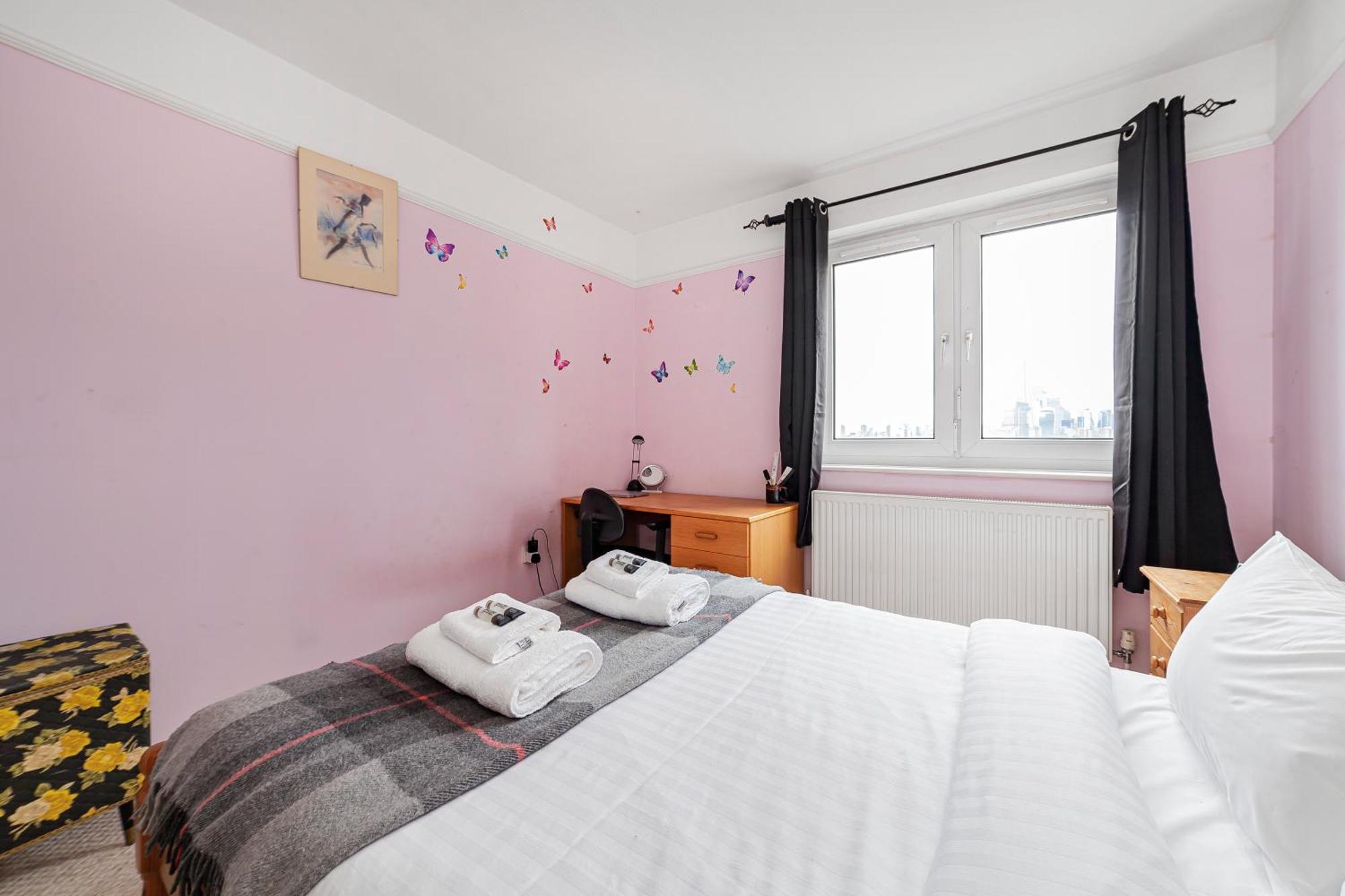 Elegant 1Br Flat With Balcony & City View, Walworth Londra Dış mekan fotoğraf